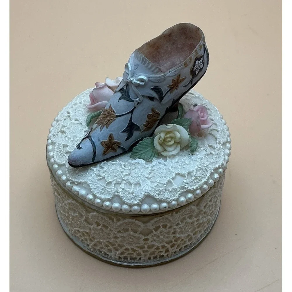 Vintage Victorian Style Shoe Trinket Jewelry Box‎